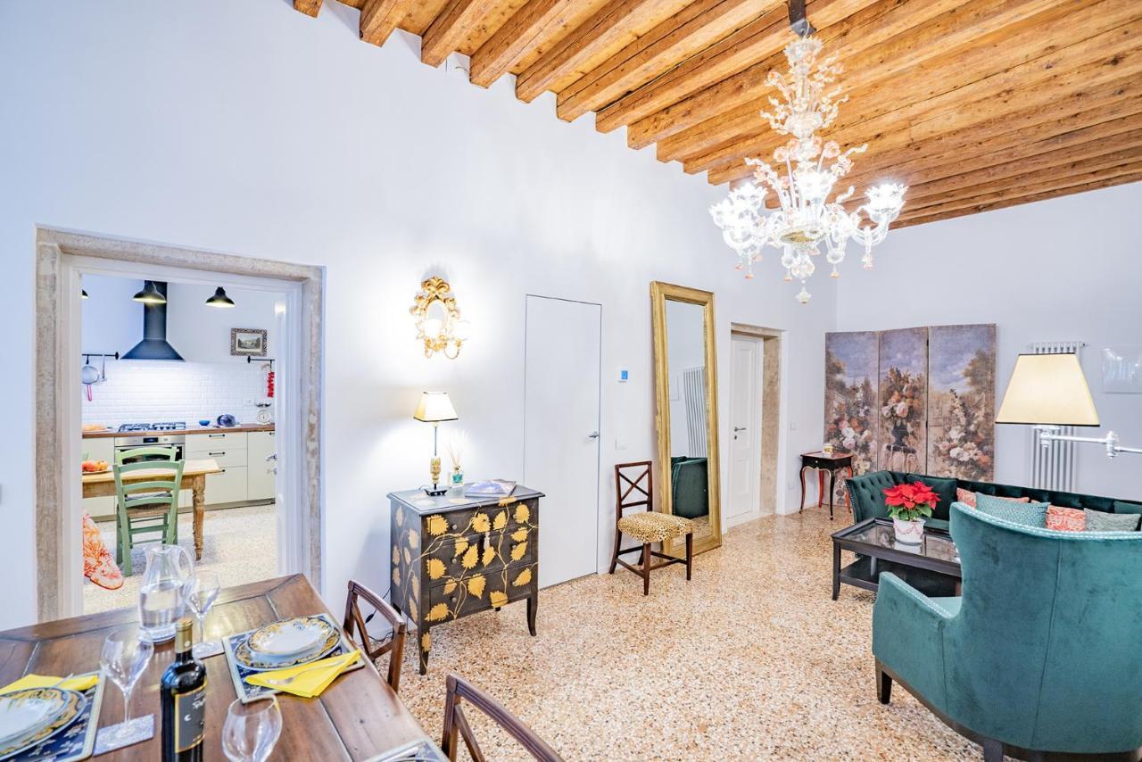Ca' San Beneto Completely Refurbished In A Fabulously Central Area 베니스 외부 사진