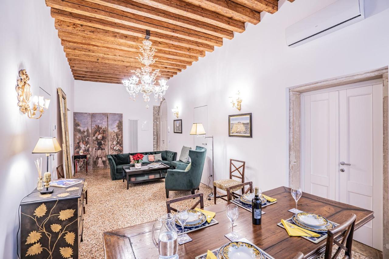 Ca' San Beneto Completely Refurbished In A Fabulously Central Area 베니스 외부 사진