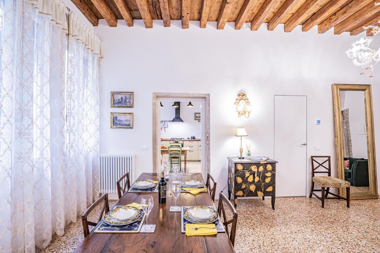 Ca' San Beneto Completely Refurbished In A Fabulously Central Area 베니스 외부 사진